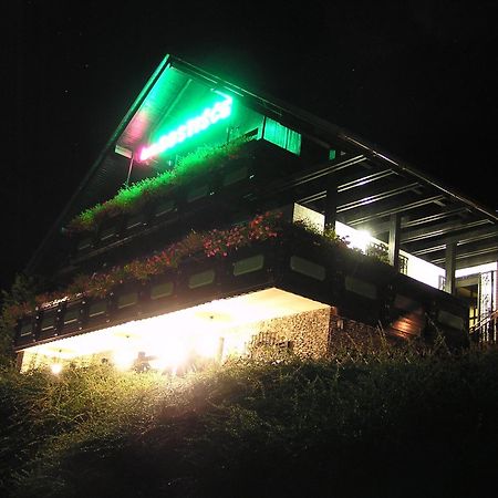 Pod Orehi Guest House Loce pri Poljcanah Bagian luar foto