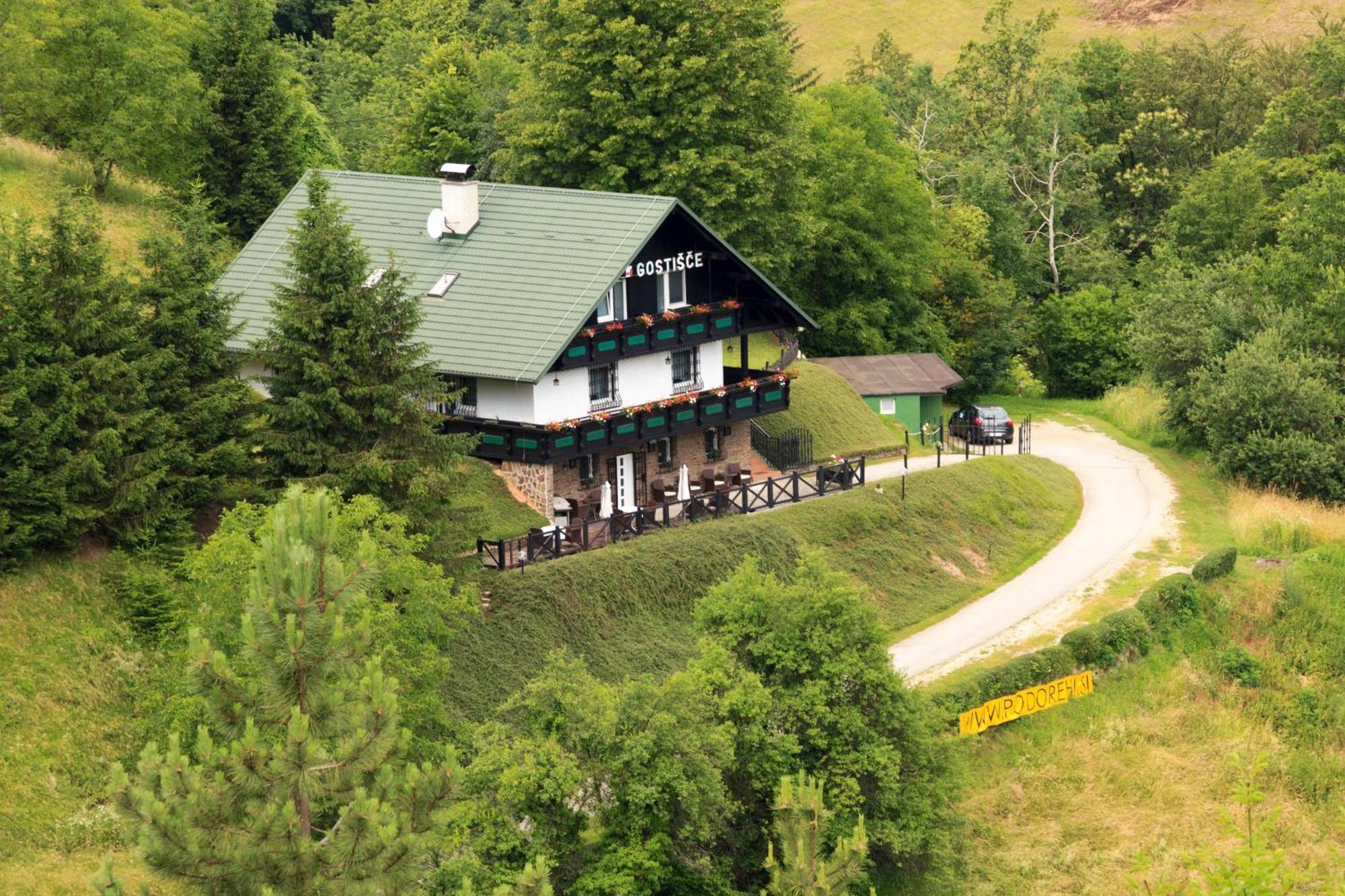 Pod Orehi Guest House Loce pri Poljcanah Bagian luar foto
