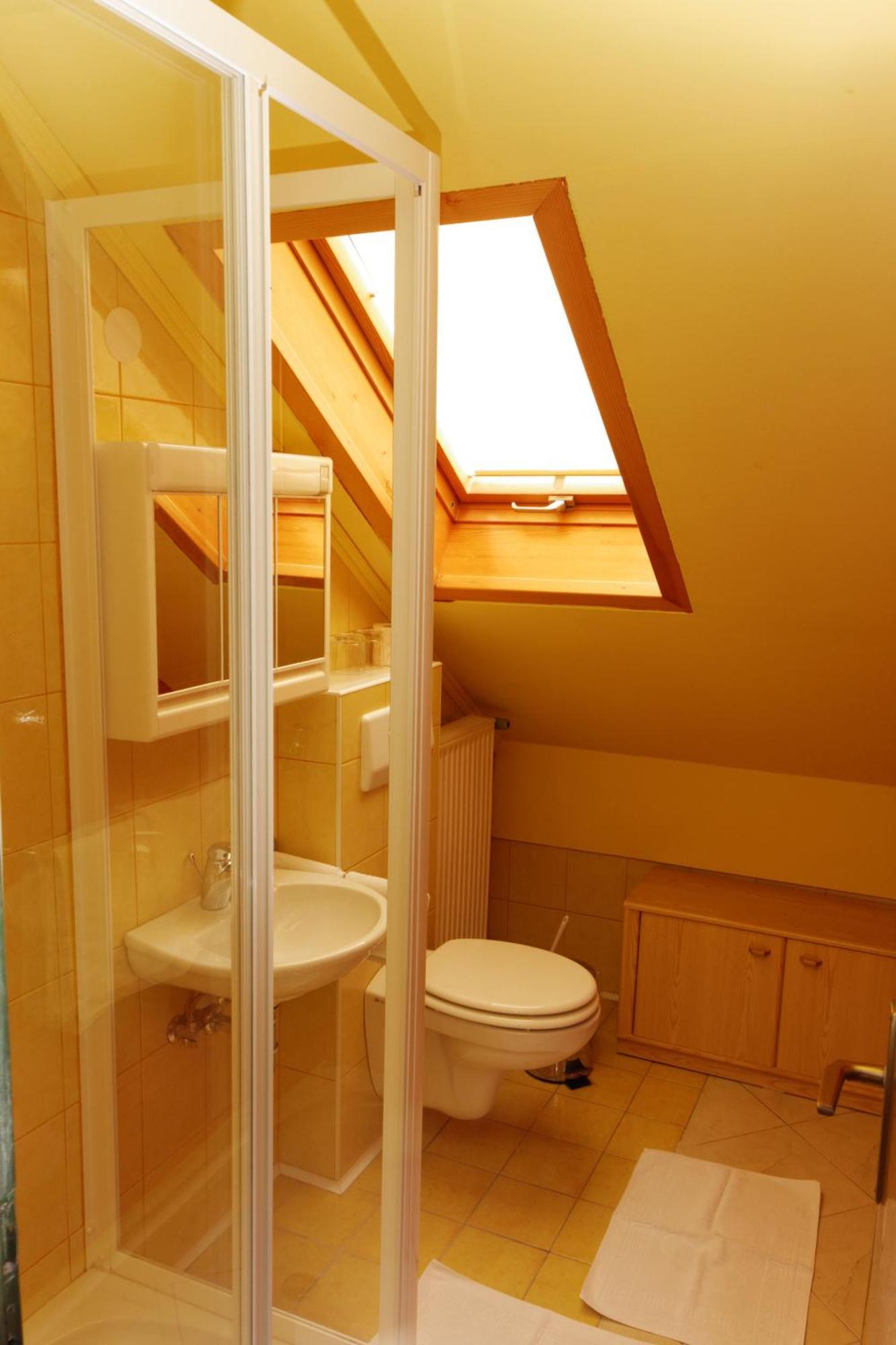 Pod Orehi Guest House Loce pri Poljcanah Bagian luar foto